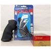 Image 1 : BOX LOT GRIPS