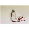 Image 1 : ASICS WOMENS SIZE 8 RUNNING SHOES
