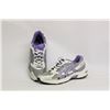 Image 1 : ASICS JUNIOR SIZE 7 RUNNING SHOES