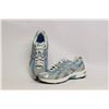 Image 1 : ASICS JUNIOR SIZE 7 RUNNING SHOES