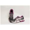 Image 1 : ASICS JUNIOR SIZE 6 RUNNING SHOES