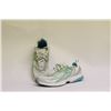 Image 1 : NEW BALANCE WOMENS SIZE 7 RUNNING SHOES
