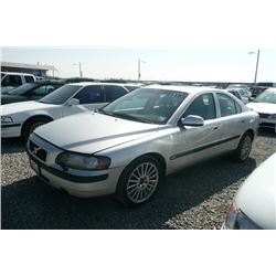 01 Volvo S60 4dr Sedan - T - DRIVE