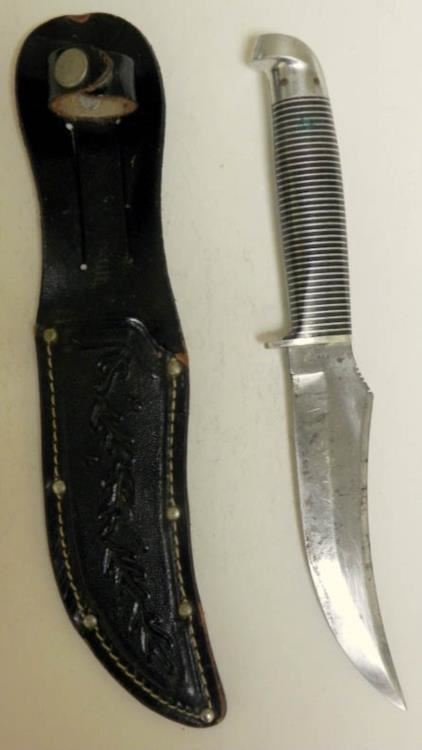 Vintage Western Black Beauty Knife With Original Sheath Vintage Western Black Beauty Knife With Original Sheath