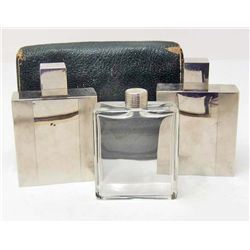 VINTAGE ART DECO LIQUOR FLASK SET IN CASE