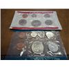 Image 2 : 1972 US MINT SET (UNC) P/D/S (WITH ENVELOPE)