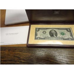 1976 CRISP UNC $2 FRN FROM THE FRANKLIN MINT