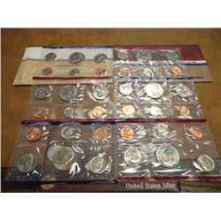 1984,85 & 86 US MINT SETS P & D WITH ENVELOPES