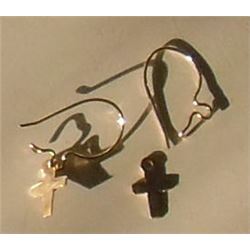Tiny crosses earrings