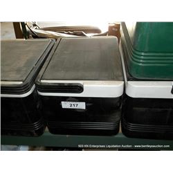 SMALL IGLOO 6-PACK ICE CHEST