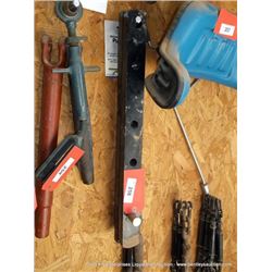 2 TRACTOR DRAW BARS