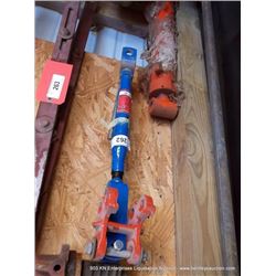 LOT: 3-POINT TURN BUCKLES