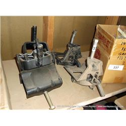 2 PAIR: ANTI-SWAY STABILIZER LOCKS