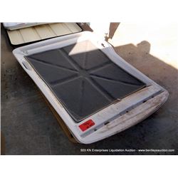 LOT: 3 POLY CART TOPS 3X MONEY