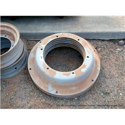 LOT: METAL RIMS