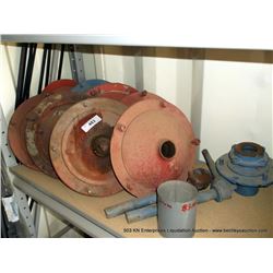 LOT: IMPLEMENT, FORD TRACTOR ARMS, HUBS