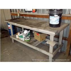 WOODEN WORKBENCH