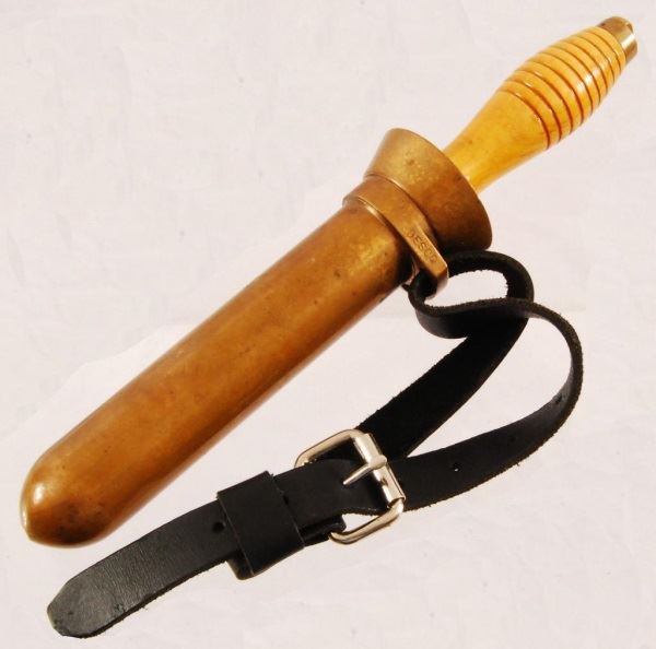 US Navy Deep Sea Divers Knife & Brass Sheath