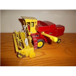 New Holland Combine