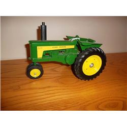 John Deere 630