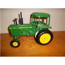 John Deere 4240
