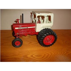 IHC Farmall 1456