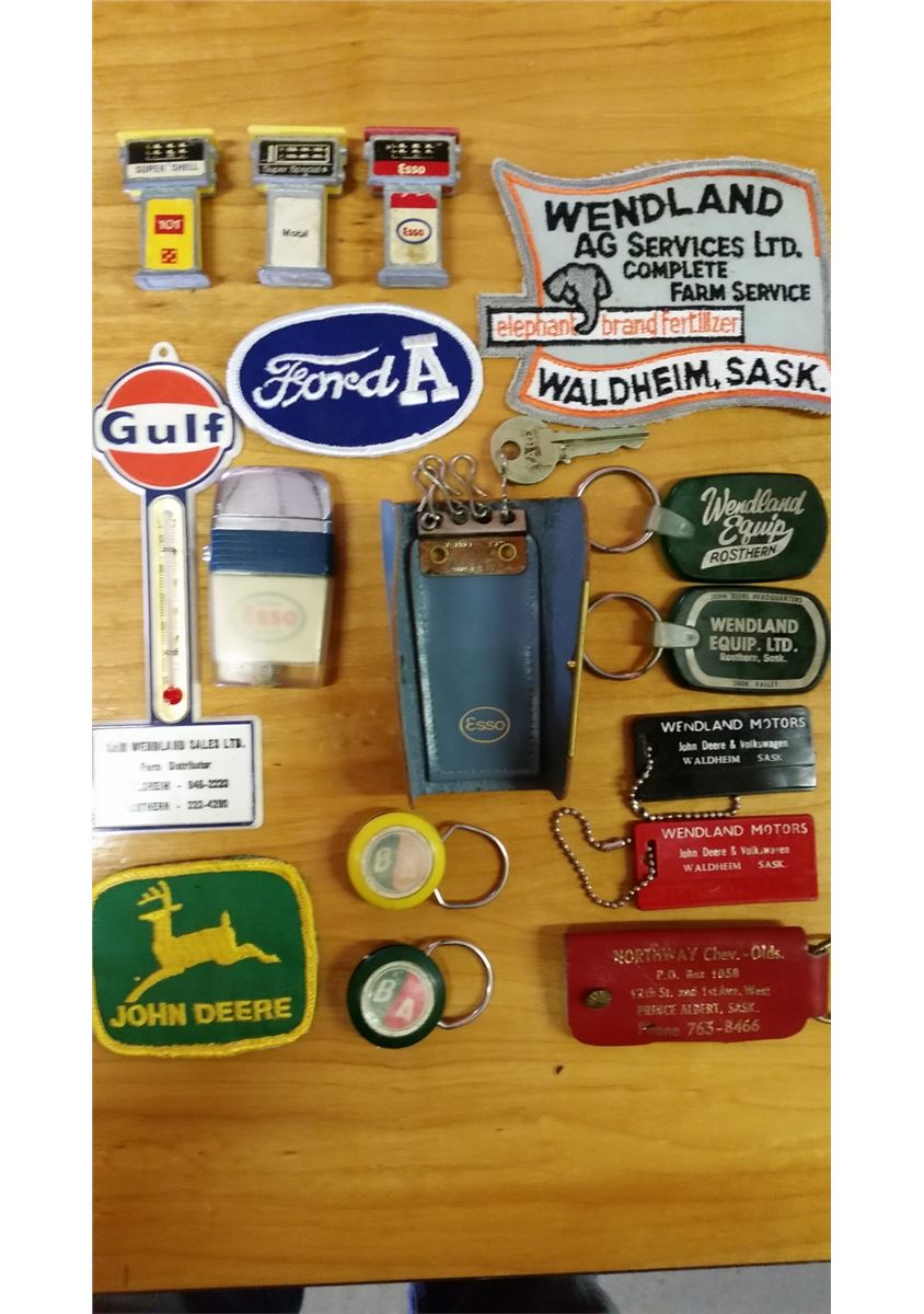 Service Station Key Chains - Bodnarus Auctioneering