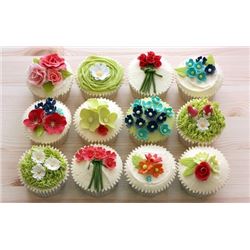 Start it off...Cupcakes and Champagne!