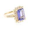 Image 2 : 14KT Yellow Gold 5.32ct Tanzanite and Diamond Ring