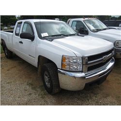 2008 CHEVROLET 2500 4X4 EXTENDED CAB PICKUP, S/N 1GCHK29K38E168002, V8 GAS, A/T