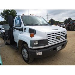 2003 CHEVROLET C4500 SERVICE TRUCK, S/N 1GBC4E1103F500235, DURAMAX DIESEL ENG, 6 SPD TRANS, RAWSON K