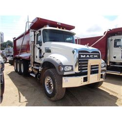 2015 MACK GU713 TRI-AXLE DUMP, S/N 1M2AX09C9FM022170, 425 HP MACK MP8 425M ENGINE, 10 SPD TRANS, 44K