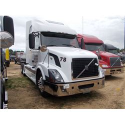2005 VOLVO VNL660 T/A TRUCK TRACTOR, S/N 4V4NC9GH25N387193, VOLVO VED12 465 HP DIESEL ENG, 10 SPD TR
