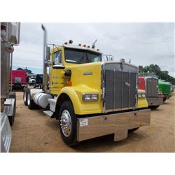 1996 KENWORTH W900B T/A TRUCK TRACTOR, S/N 1NKWLB9XXTJ719301, 425HP 3406 CAT DIESEL ENG, 10 SPD TRAN