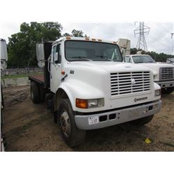 1995 INTERNATIONAL 4900 S/A FLATBED TRUCK, S/N 1HTSDAAN9SH671493, DT 466 DIESEL ENG, 6 SPD TRANS, 15