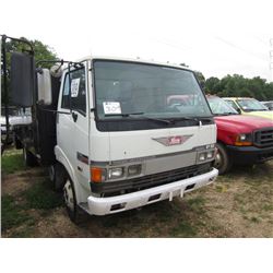 1992 HINO FB S/A FLATBED TRUCK, S/N JHBFB1530N1T10123, HINO DIESEL ENG, 5 SPD TRANS, 16' FLATBED BOD