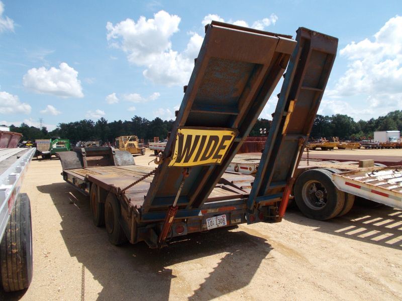 DORSEY 32' T/A STEP DECK TRAILER, S/N 54192, DOVETAIL, HYD RAMPS, 10R17