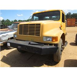 1993 INTERNATIONAL TRUCK TRACTOR, S/N 1HTSDPNP6PH465876, DIESEL ENGINE, MANUAL TRANS (DOES NOT RUN)