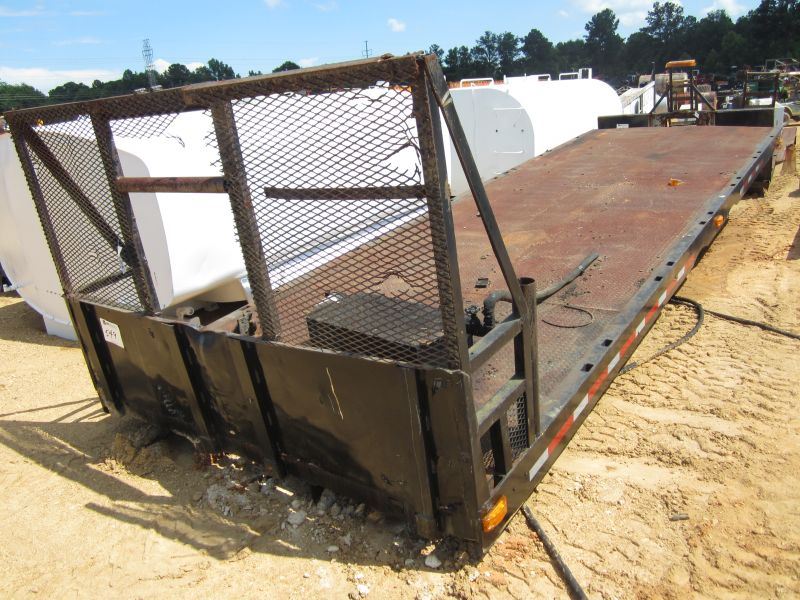 26' ROLLBACK TRUCK BED W/ WINCH