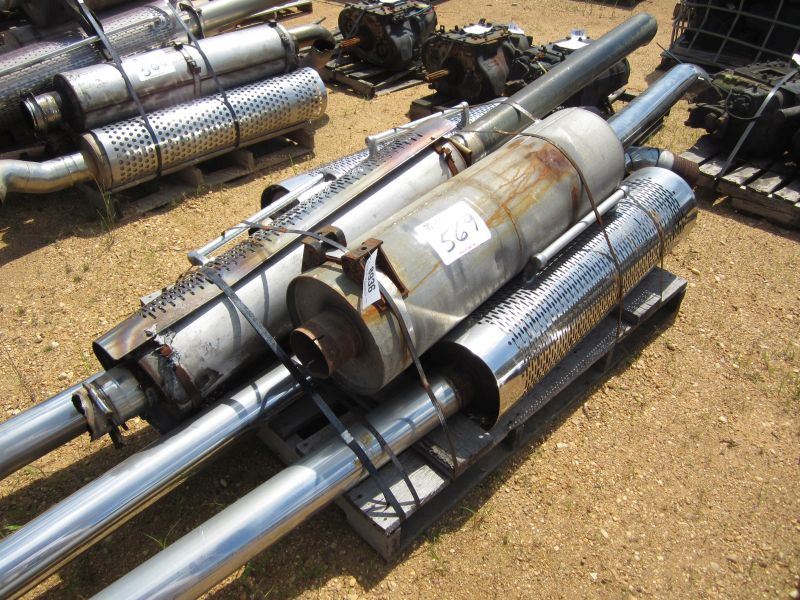 1 LOT MUFFLER & PIPE