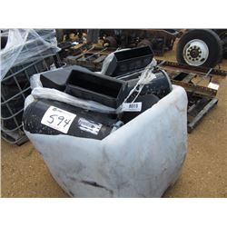 1 LOT AIR CLEANER FOR TRUCK TRACTOR