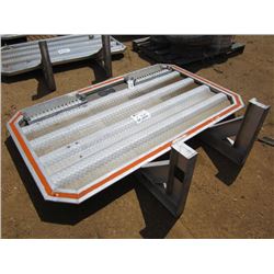 ALUMINUM HEADACHE RACK