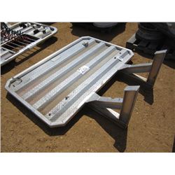 ALUMINUM HEADACHE RACK