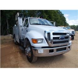 2005 FORD F750 SERVICE TRUCK, S/N 3FRXF75T75V175730, CAR C7 DIESEL, A/T, 21K REARS, 10K FRONT, SERVI
