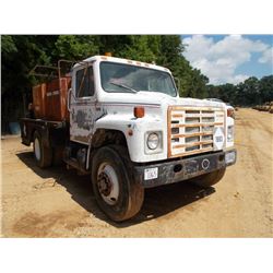 1984 INTERNATIONAL S1900 FUEL & LUBE TRUCK, S/N 1HSLRTVN5EHA55877, IHC DIESEL ENG, 5 SPD TRANS, 12' 