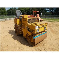 WACKER RD1100 TANDEM ROLLER, S/N 581401027, 39" DRUMS, VIBRATORY, DEUTZ DIESEL ENG, METER READGING 1