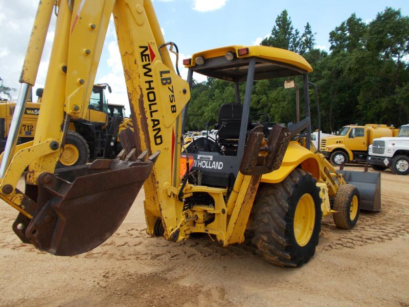 NEW HOLLAND LB75B LOADER BACKHOE, S/N 31033876, EXTENDAHOE, GP BUCKET