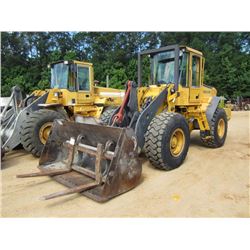 VOLVO L90E WHEEL LOADER, S/N 67312, (06 YR) GP BUCKET, ECAB W/AIR, 20.5R25 TIRES, METER READING 4,13