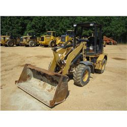 CAT 904B WHEEL LOADER, S/N B4L01082, (08 YR) GP BUCKET, AUX HYD, CANOPY, 12-16.5 TIRES