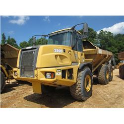 JOHN DEERE 250D ARTICULATED DUMP, S/N 201638, (05 YR) ECAB W/AIR, 23.5R25 TIRES, METER READING 10,24
